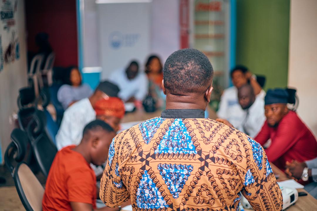 D_Pacesetters's tweet photo. Our second resource person @ThirdSamuel teaching us on using Technology to promote youth participation in Governance https://t.co/Sx7bAysscY