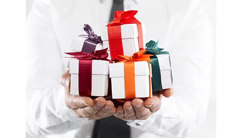 venkatakeerthi8's tweet photo. 7 Steps For Starting A Corporate Gift Services Business
#GiftService #business #experience #giftbasket #Shipping #businessplan #suggestion #marketanalysis #funds #partnership #marketing #Sales @TycoonStoryCo @tycoonstory2020
https://t.co/GFReSCtY5Z https://t.co/IHmWZf1Ezb