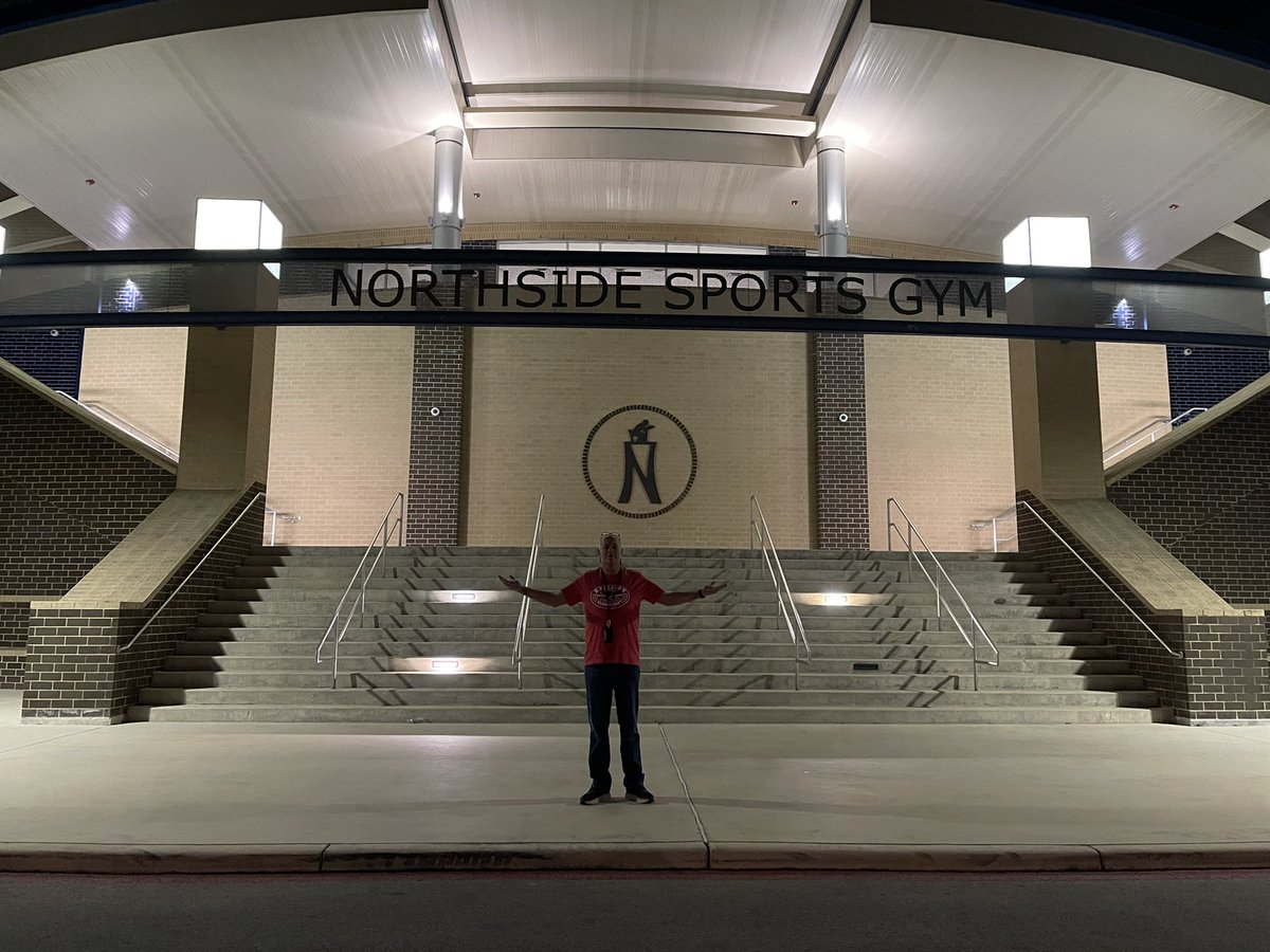 jemills37's tweet photo. I’m here at 5:50 ready to go! Where is everyone? @NISDKallison #leadthecharge https://t.co/Bf75JDkdNJ