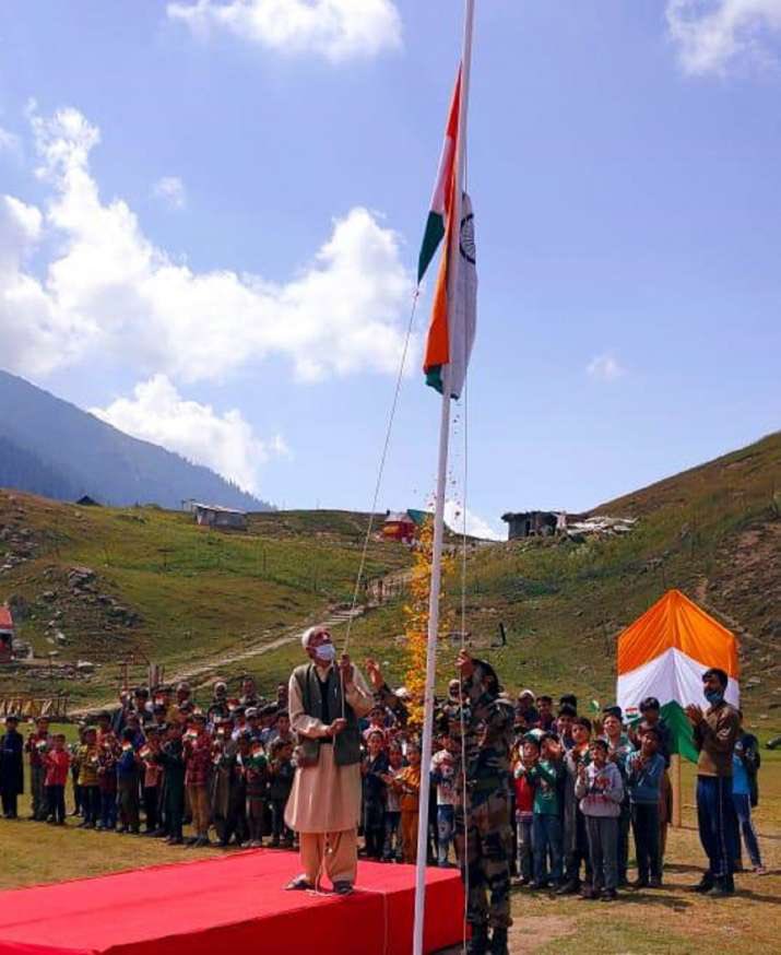 #HarGharTiranga
#MeraTirangaMeriShaan
#KashmirMeinTiranga
#GharGharTirangA