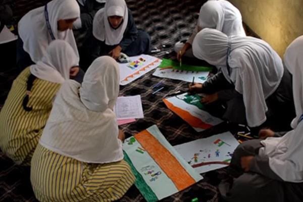 #HarGharTiranga
#MeraTirangaMeriShaan
#KashmirMeinTiranga
#GharGharTirangA