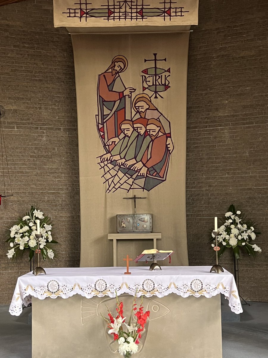 DunleavyBernard's tweet photo. The fourth stop on our tour of Liam McCormick’s #MagnificentSeven Donegal churches. St Peter’s at Milford - Patrick Pye windows, Imogen Stuart Stations of the Cross, Colin Middleton tapestry, the whole space flooded with light. #LiamMcCormick #RHA @RHAGallery @govisitdonegal https://t.co/fARsefVMM1