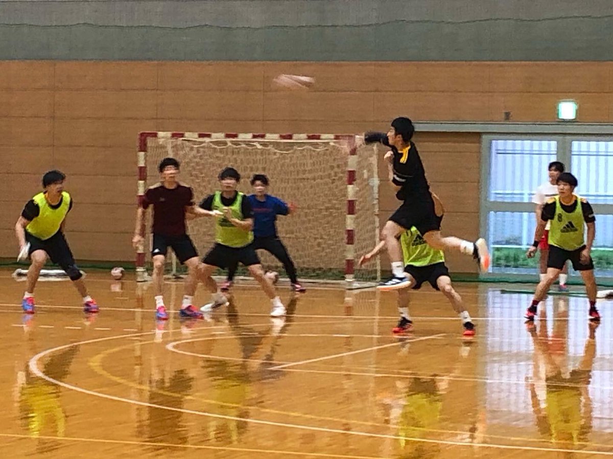 TMEJ_HAND1's tweet photo. 〈REGARROSO〉試合告知
明日、8/17午後6時30分より福井県営体育館にて、北陸電力とのリーグ戦があります🤾‍♂️
皆さんと一緒に戦います🤾‍♂️応援よろしくお願いします📣

#トヨタ自動車東日本#TMEJ#レガロッソ#REGAROSSO #日本ハンドボールリーグ#ハンドボール#handball#JHL#北陸電力#福井県 https://t.co/bsa2h1bAds