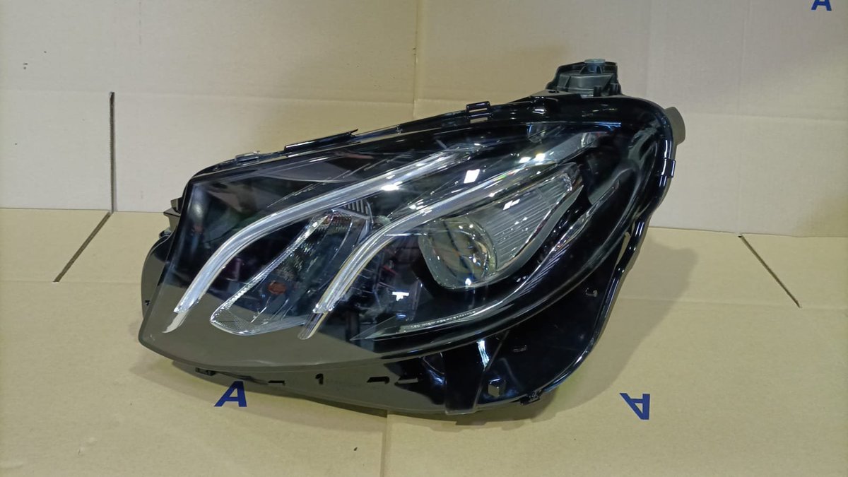 propelauto's tweet photo. Mercedes W213 E-Class Headlamps & Tail lamps #OnSale
Shop now at #PropelAutoParts #Woodlands
#ReadyStock #Singapore #Mercedes #W213 #E200 #E300 #E180 #E250 #Lamps #Benz #Electrical #Lightning #Used #Auto #Carparts #spares #OnlineShop #Twitter #Order #WhatsApp #Ping #GrabFast https://t.co/og9C8MpXNF