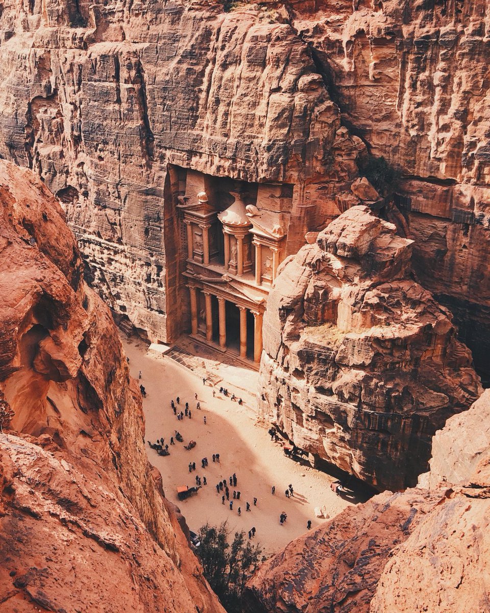 Travelmarvel_TM's tweet photo. Hidden from view for centuries the ancient Jordanian city of #Petra is now considered one of the greatest archaeological sites on the planet. #Travelmarvel #Traveliscalling #jordan
https://t.co/oDU3wpj5CQ https://t.co/z4tkBh5AZD