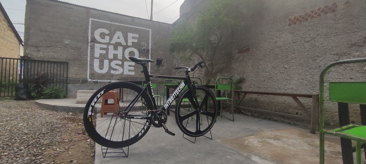 guritakurus's tweet photo. termurah nego aja sampe jd fullbike INTRO7TECHIII CRIT X 2020 FORK FULLCARBON  size 52/53 . bonus sadel sama ban dalem baru #fnfjb lokasi tangsel cod tangsel ,sepeda mulus no minus. wa 082114129223 https://t.co/R82vJMativ