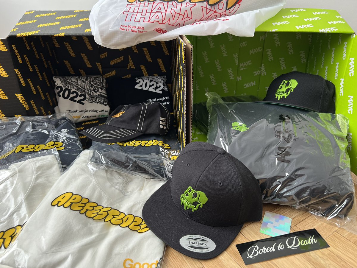 A Million Thanks for the merch!🙏🏼🇧🇪 <a href="/BoredApeYC/">Bored Ape Yacht Club 🍌</a> #BAYC #MAYC