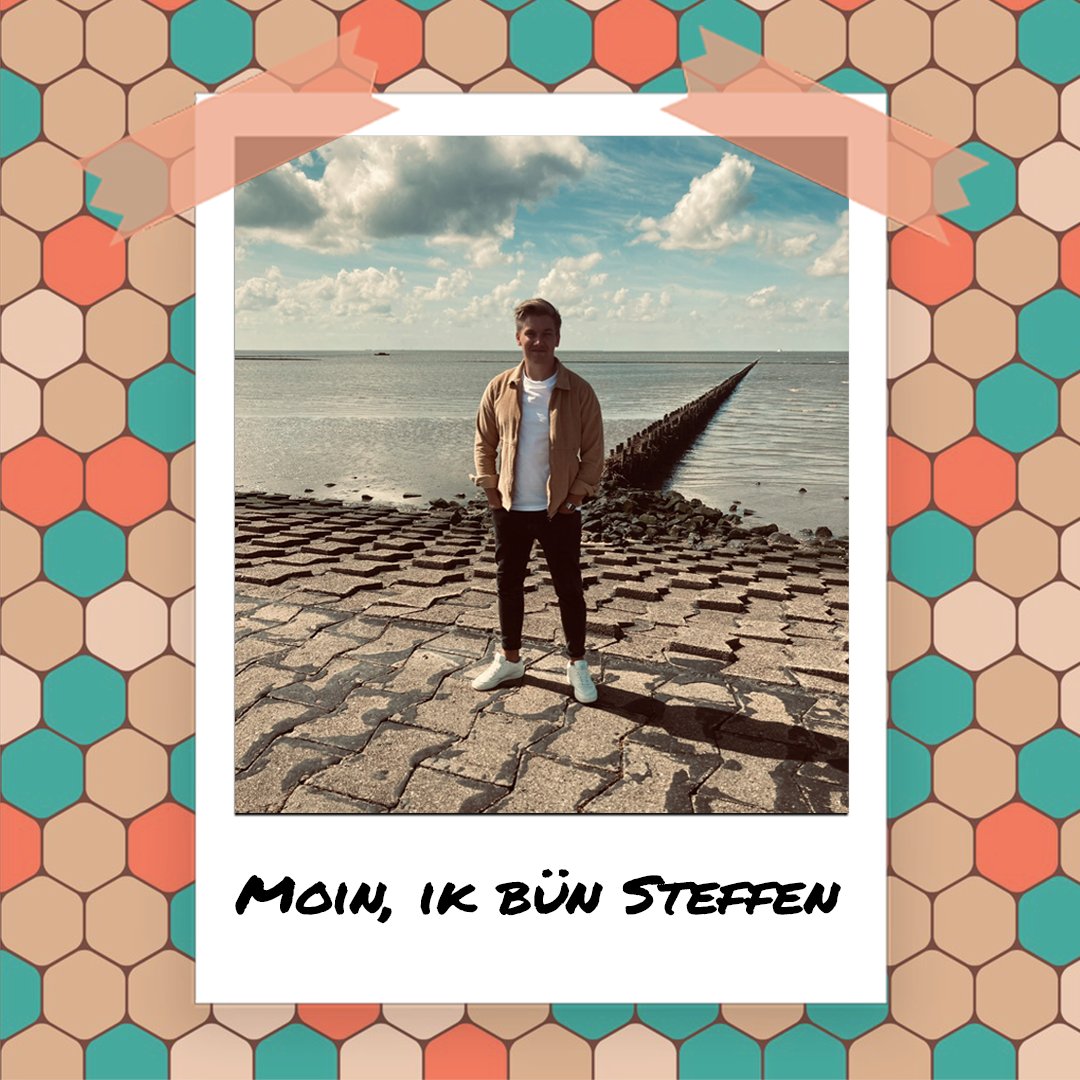 #Moin, düt is Steffen uut Kiel. He warrt en Schoolmeester un bringt daar ook Platt un Freesch mit in. 

#jungelüüd #platt #plattdüütsch #plattdütsch #plattdeutsch #niederdeutsch #lowgerman #nordischbynature #SchleswigHolstein #friesisch