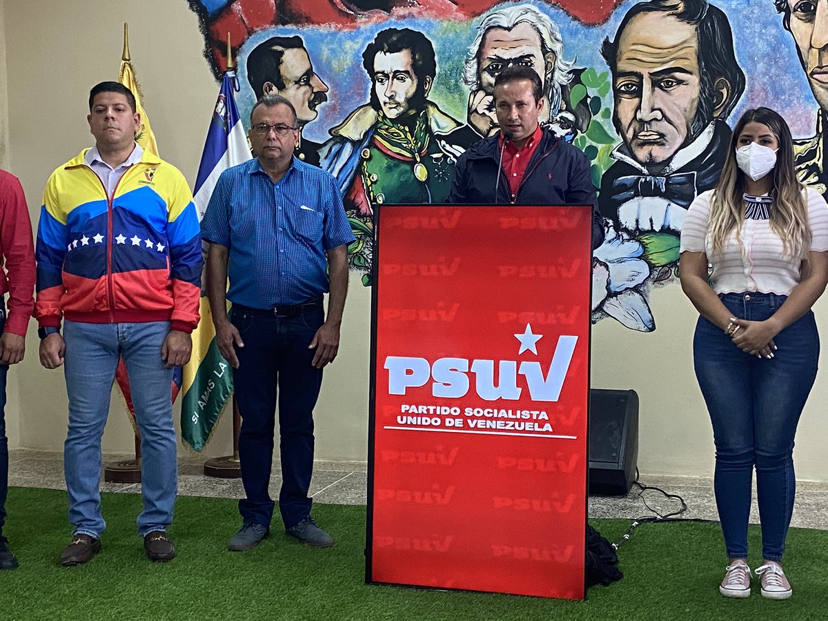 Hoy #16Ago estamos en rueda de prensa para hacer un balance del proceso de renovación de las estructuras de base del <a href="/PartidoPSUV/">PSUV</a> en nuestro estado. Quiero felicitar a la militancia de Guárico por su extraordinaria participación en esta primera fase. ¡Juntos venceremos!