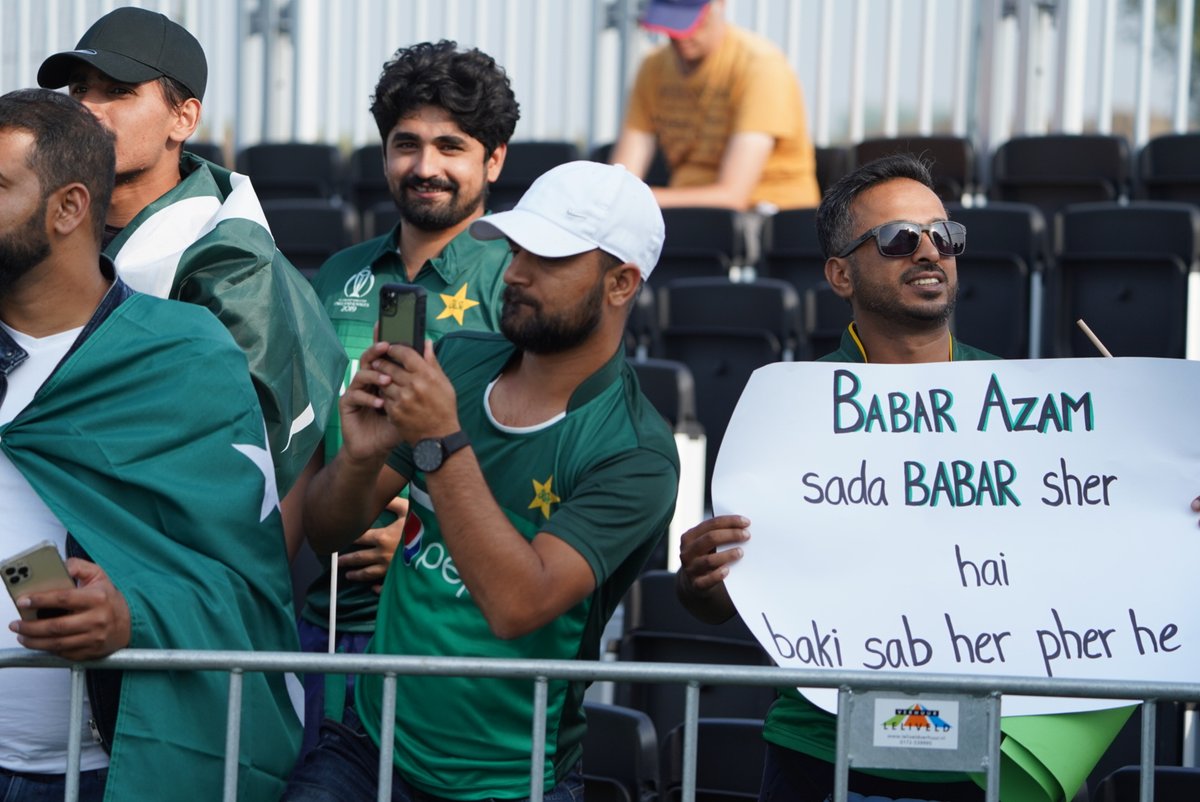 KNCBcricket's tweet photo. 🇵🇰 | I thought we were playing at home... 🤔
Great to see so many supporters today!
You can still buy tickets for Thursday & Sunday at https://t.co/n0TK1oo5iq!
#NEDvPAK #CricketNL #CWCSLS https://t.co/uaow3c5nrg