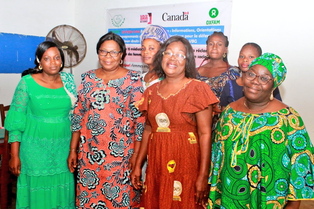 OxfamAuBenin's tweet photo. 🔵Etape 8️⃣ de la mission de suivi du projet #VLF229
La délégation de @DevCanada et @OxfamAuBenin a échangé ce jour avec les parties prenantes (élus locaux, OPJ,CPS) du projet "FEMME ENGAGÉE" mis en oeuvre par @afasops1 dans les communes de #Calavi #SoAva et #Toffo.
@wasexo https://t.co/h8bLlHlQEX