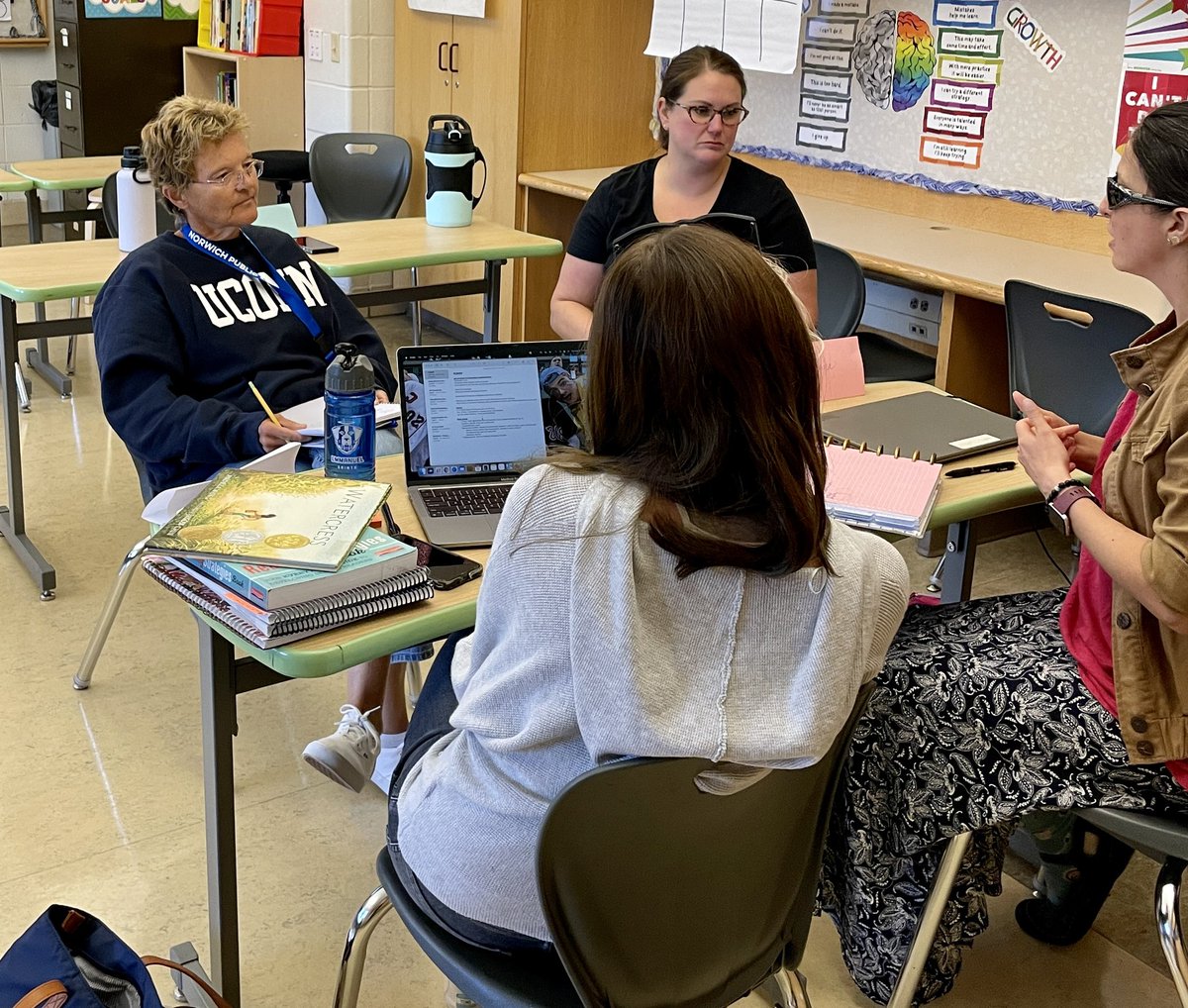 K5Literacy's tweet photo. In total admiration of the sophisticated thinking at our Essentials of Reading Institute #NorwichReads #Norwichps #K5Literacy #TCRWPsummer https://t.co/CXJh7gFxZa