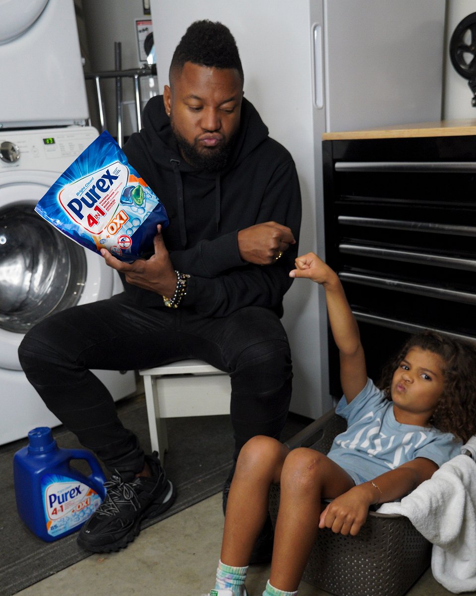 Purex's tweet photo. Dreamwork makes the teamwork.🤜 🤛
#FamilyTime #Dreamwork #Teamwork #Organized #LaundryDay #BrightClean #LaundryDayRoutine #Purexlaundrydetergent https://t.co/kR3yY7tdyV