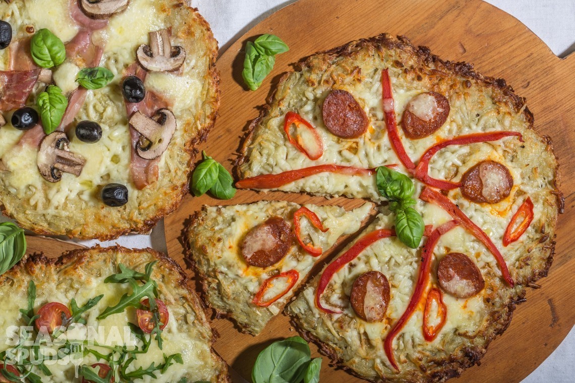 This really simple and easy to make potato pizza is a great gluten-free alternative to traditional pizza dough🍕

To find the full recipe, visit our website: seasonalspuds.com/recipes/potato…

#Pizza #DinnerRecipe #Toppings #DinnerInspo