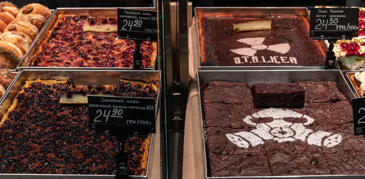 daryna_antoniuk's tweet photo. Russia: launches missiles over Ukraine’s nuclear power plants.

Ukraine: opens a S.T.A.L.K.E.R.-themed supermarket. 

Love it! Thanks @GSC_GW, @silpo_ua https://t.co/na6tB50r0t