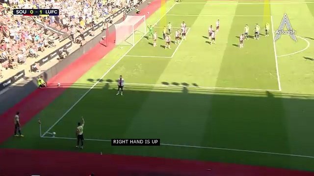 mazenpeanalysis's tweet photo. نيجي لكرة تانيه وهي برده swerved in زي اللي فاتت
اول لاعب داخل البوكس امام الحارس
اخر لاعب واقف في الترتيب علي ال 18
طب ليه في 2 موجودين علي الضربه الركنيه؟!
هقولك في الصوره الجايه!
#4 https://t.co/jLVzLB4vOT