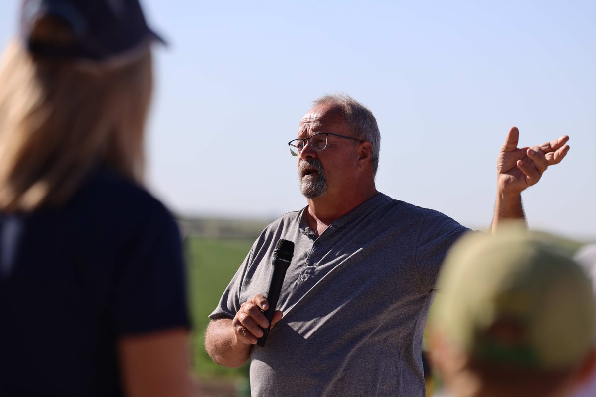 waterforfood's tweet image. Bringing researchers, agtech entrepreneurs, policymakers and producers together is crucial to the advancement of #water and #foodsecurity. Last week, DWFI held a space for comprehensive discussion on Paulman Farms for a &quot;View from the Field&quot; event.