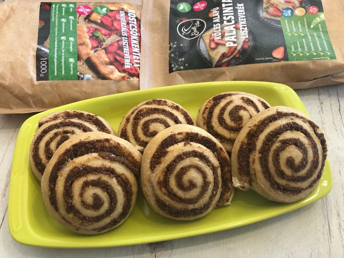 Szafi1's tweet photo. Szafi Free gluténmentes fahéjas-diós csiga (tejmentes, tojásmentes, szójamentes, hozzáadott cukortól mentes, vegán) - https://t.co/QHfmdLhvO9 https://t.co/ICrTYCjktr