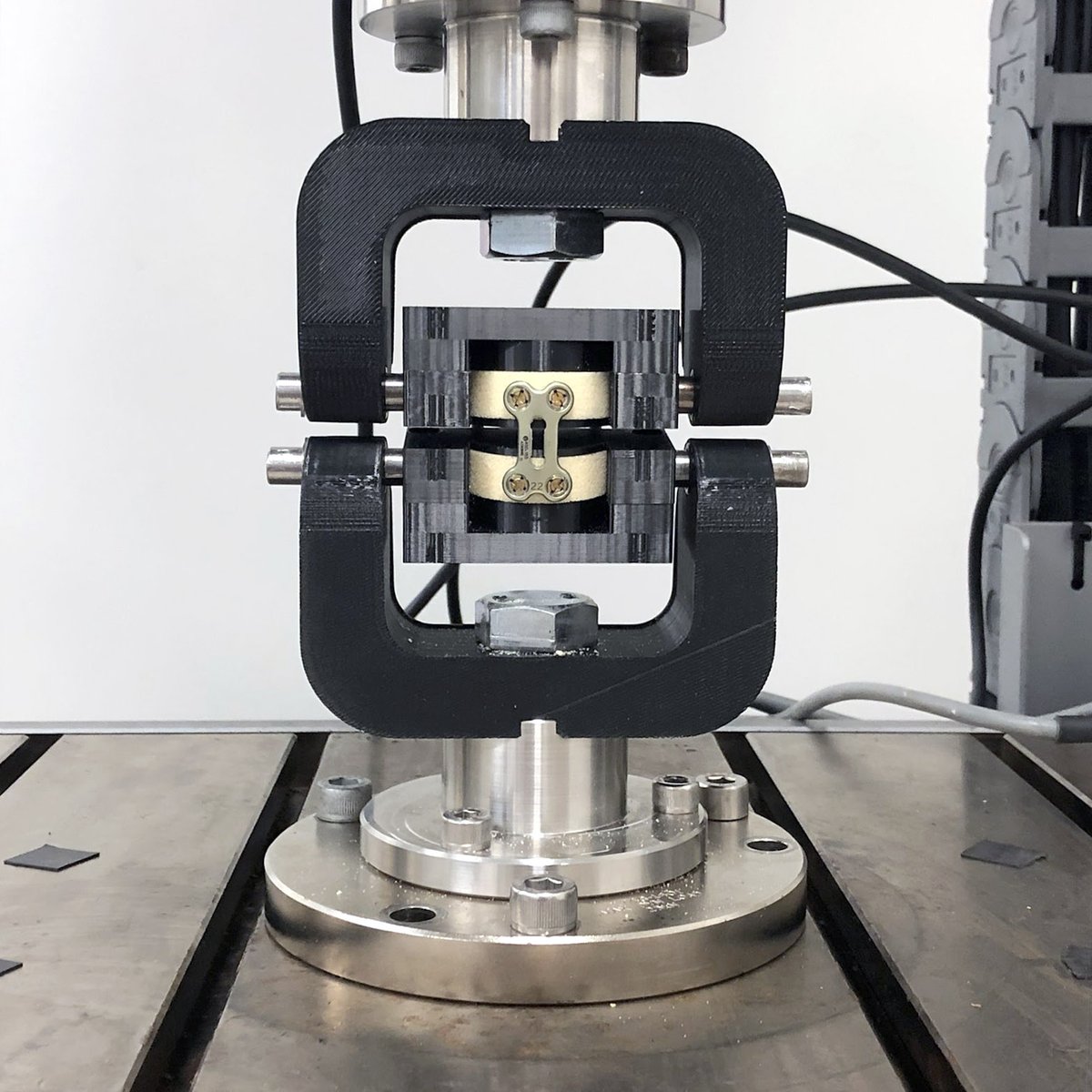 OrthoInno's tweet image. Our lab offers a broad range of static and dynamic mechanical testing services for #SpinalDevices ranging from intervertebral cages, motion-preserving disc replacements, to plates, screws and rods.

Reserve your testing space!

orthoinno.com/medical-device…

#ISO #ASTM #FDAValidation