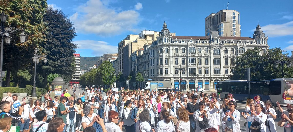 El SAD Asturiano se ha unido, hace poco tiempo cada una de nosotras poco o nada conocía del resto de compañeras. Éramos fantasmas que caminábamos sin rumbo. Hoy unidas somos fuertes y tenemos que luchar por nuestra dignidad. #ConveniosDignos
