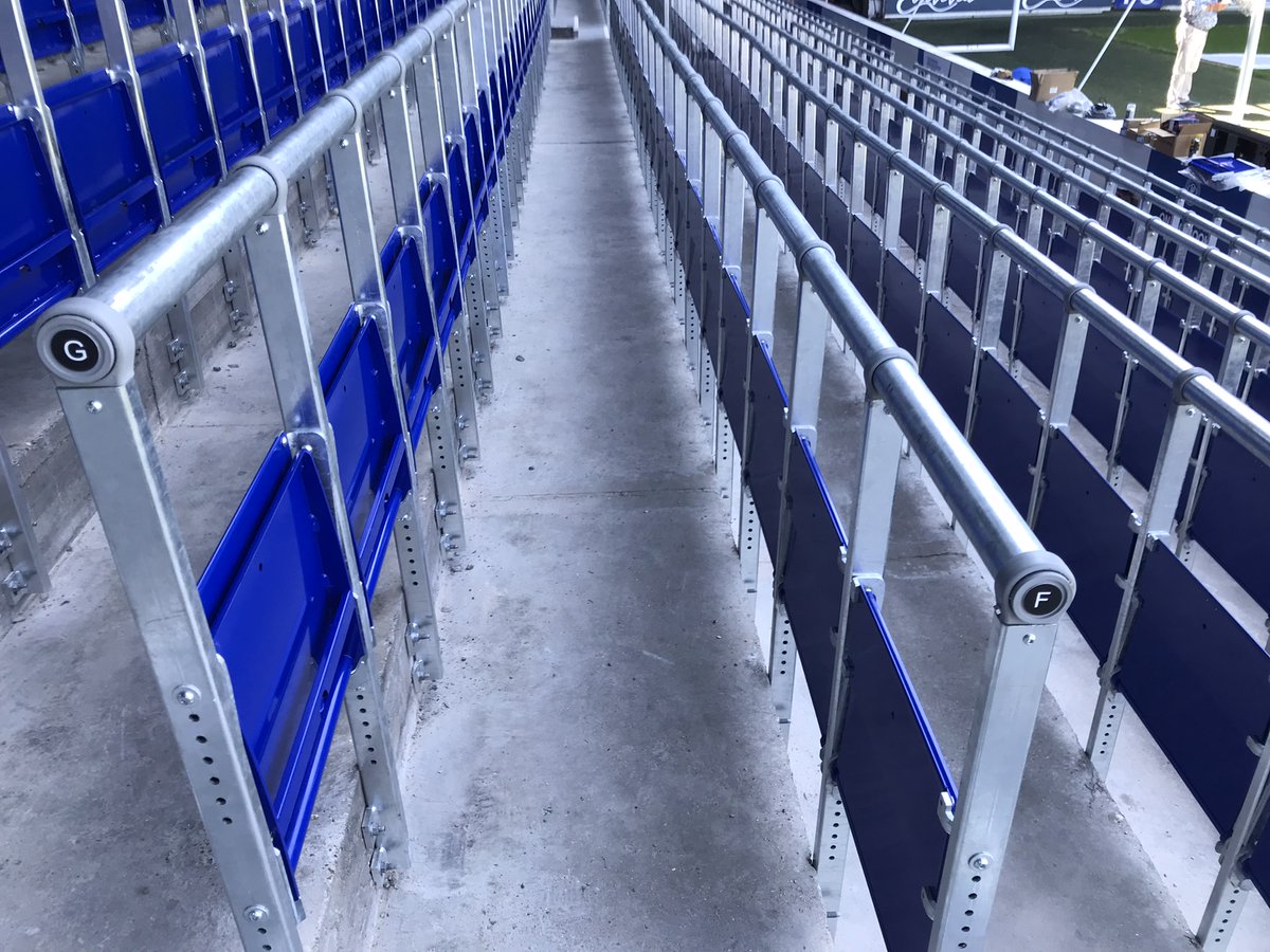 SafeStandingRS's tweet photo. Fans in the rail seat area at QPR tonight will enjoy more space than fans in any other area of licensed standing in England or Wales.

#Properrailseats #QPR https://t.co/8EQrCvSmxd