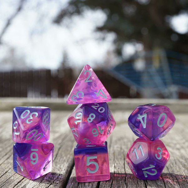 AnotherPathPod's tweet photo. Ryan's character has one of these traits

- Bright red hair
- A tweed jacket
- A talking sword

(RT this tweet to win dice from @Ice_Cream_Dice!) https://t.co/veGQ0ykuOK