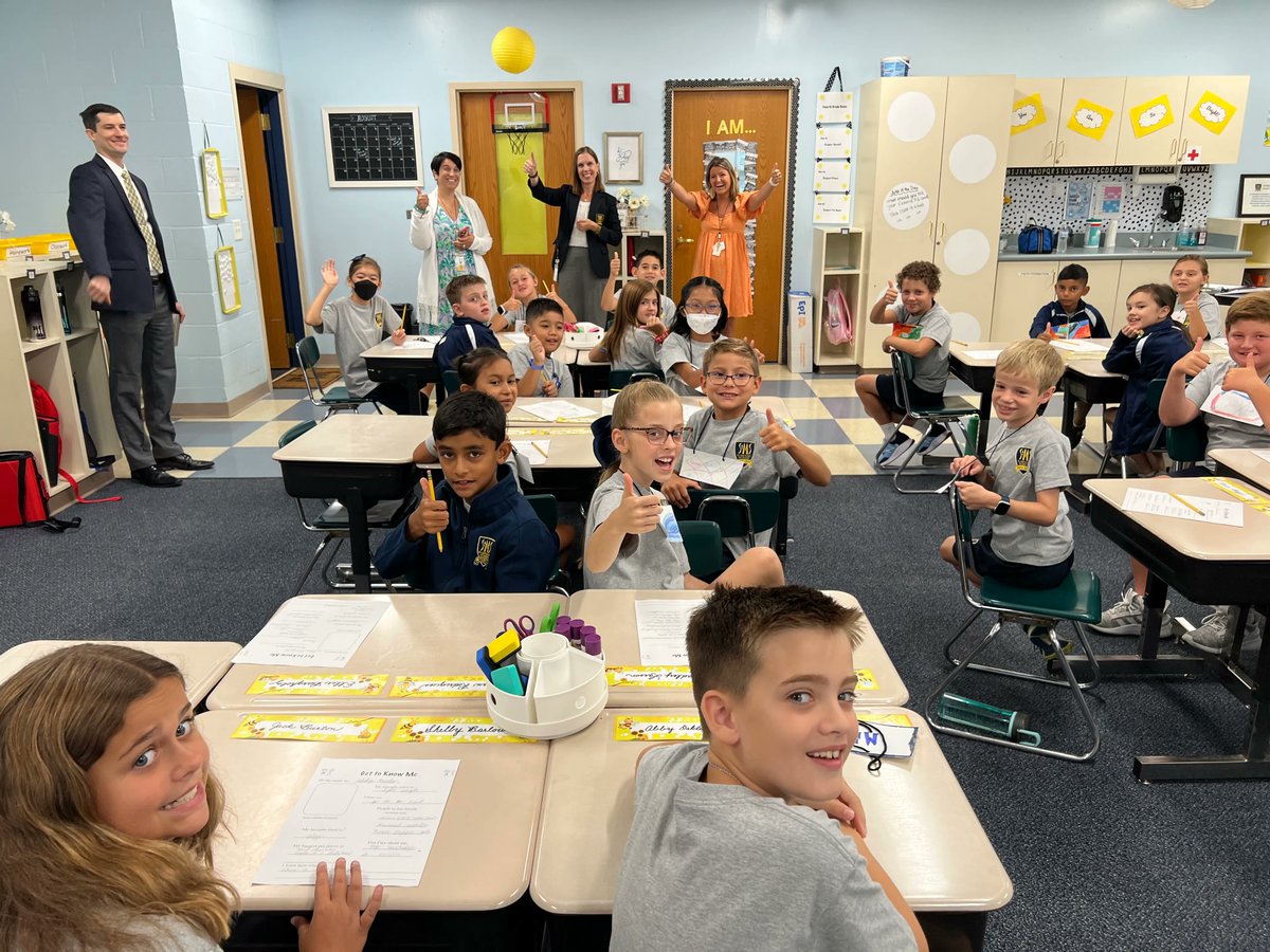 StMSCary's tweet photo. Mrs. Navarro, Mr. McLaughlin, Mrs. Gucwa, and Fr. John enjoyed visiting each classroom today to meet our Angels! #FirstDayofSchool #StMS2022 https://t.co/LZL5LrL632