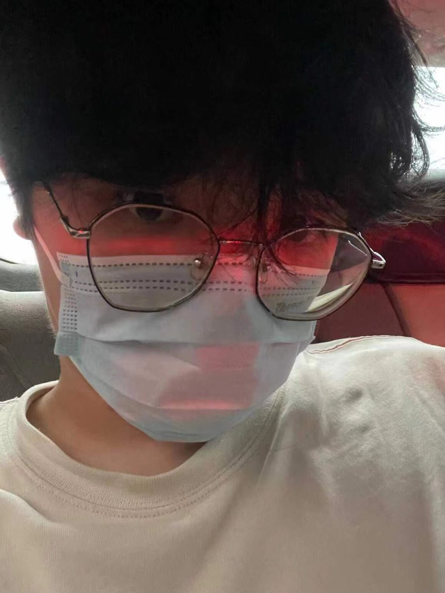 wscc1314's tweet photo. 晚霞让我变得潮红 https://t.co/Rsi0mu9YHI