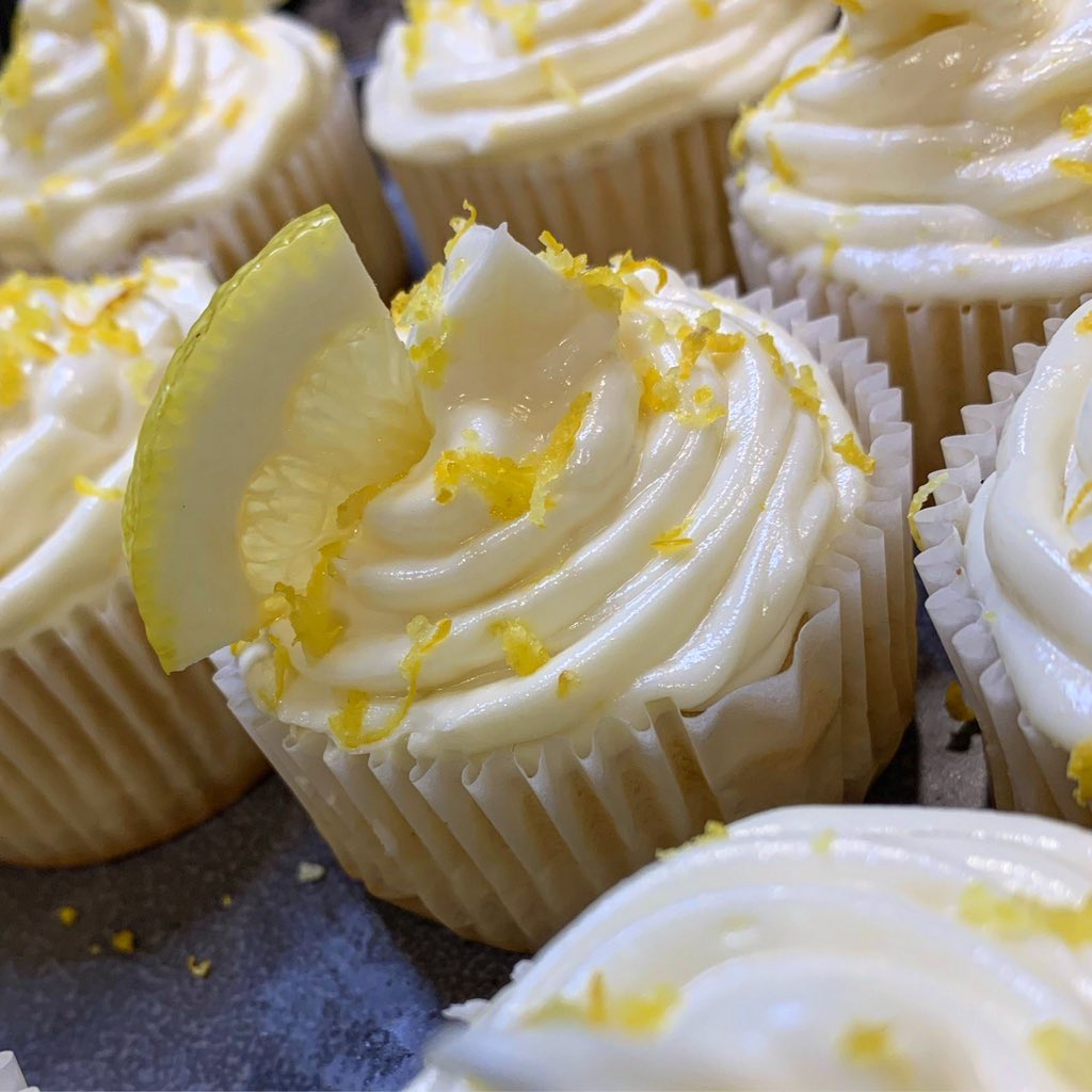 Christian_FFT_5's tweet photo. These lemon ๐ Cup Cakes are to Die for! And they said I canโt Bake ๐๐๐ #ThatChef Changing lives #oneplateatatime๐๐พ๐ฅโ๐ฅโ๐ฅ๐ฝ๐ค๐ฝ #YourNolaMasterChef #Desserts #Foodies #CupCakes #FoodPorn #Sweets #Yummy @masterchefonfox @foodclubfox @foxtv #FFT https://t.co/05PgNL8Unt
