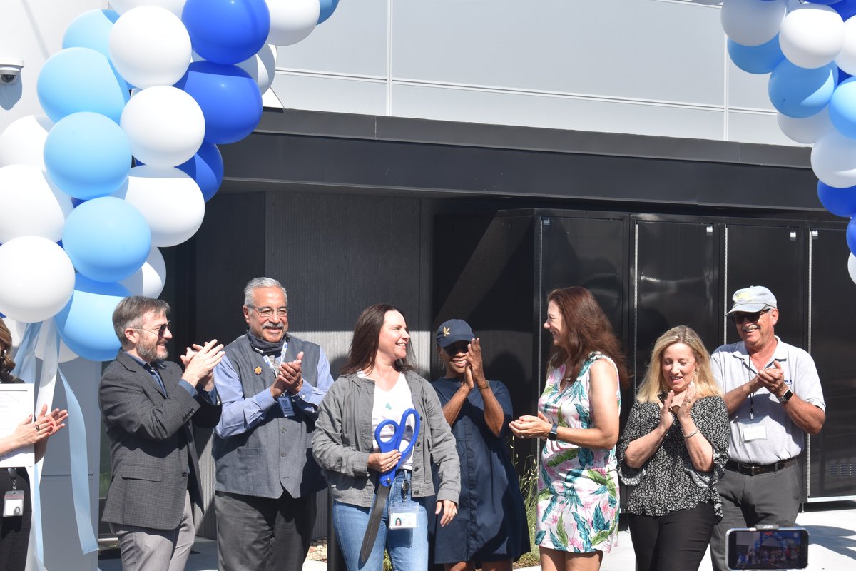 AYRWellness's tweet photo. #ICYMI: AYRโs opening in Watertown was filled with fun and new faces! Thank you to our team who made the day run so smoothly and to all who celebrated with us. #AyrWellness #CreateWonder https://t.co/D5W93FnJQi