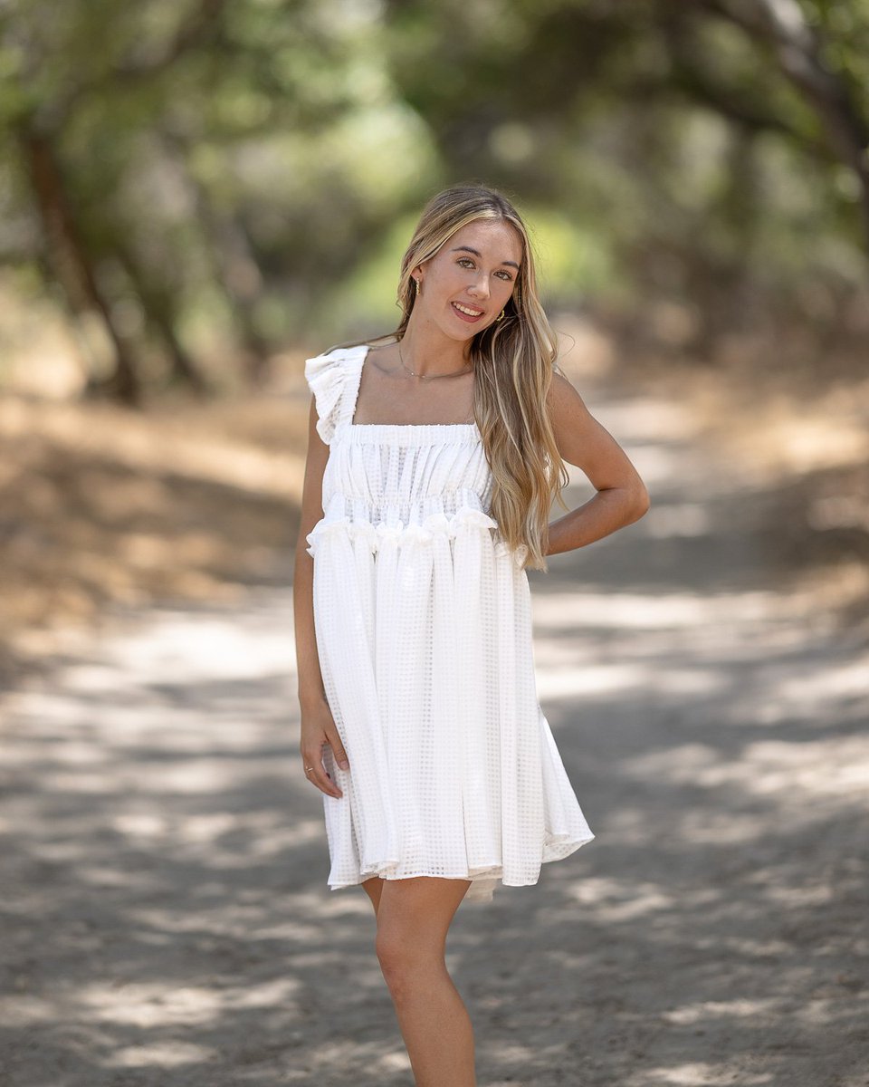 MikeCHannaPhoto's tweet photo. What feels like the end is often the beginning. 

#classof2023 #seniorportraits #seniorphotography #socalseniorphotographer #temeculaseniorphotographer #murrietaseniorphotographer  #FHS #MMHS #TVHS #GOHS #MVHS #PVHS #CHS #EHS #Temecula #murrieta #seniorpictures #seniorportraits https://t.co/dgBGtNVz6N