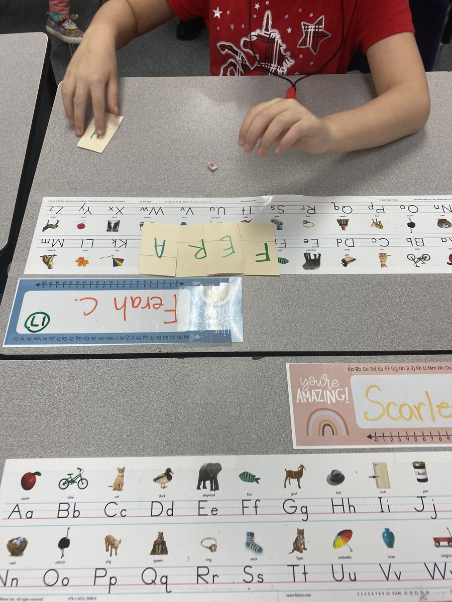 MrsAWaller's tweet photo. #phonics #1stgrade https://t.co/nriLyNL3yc