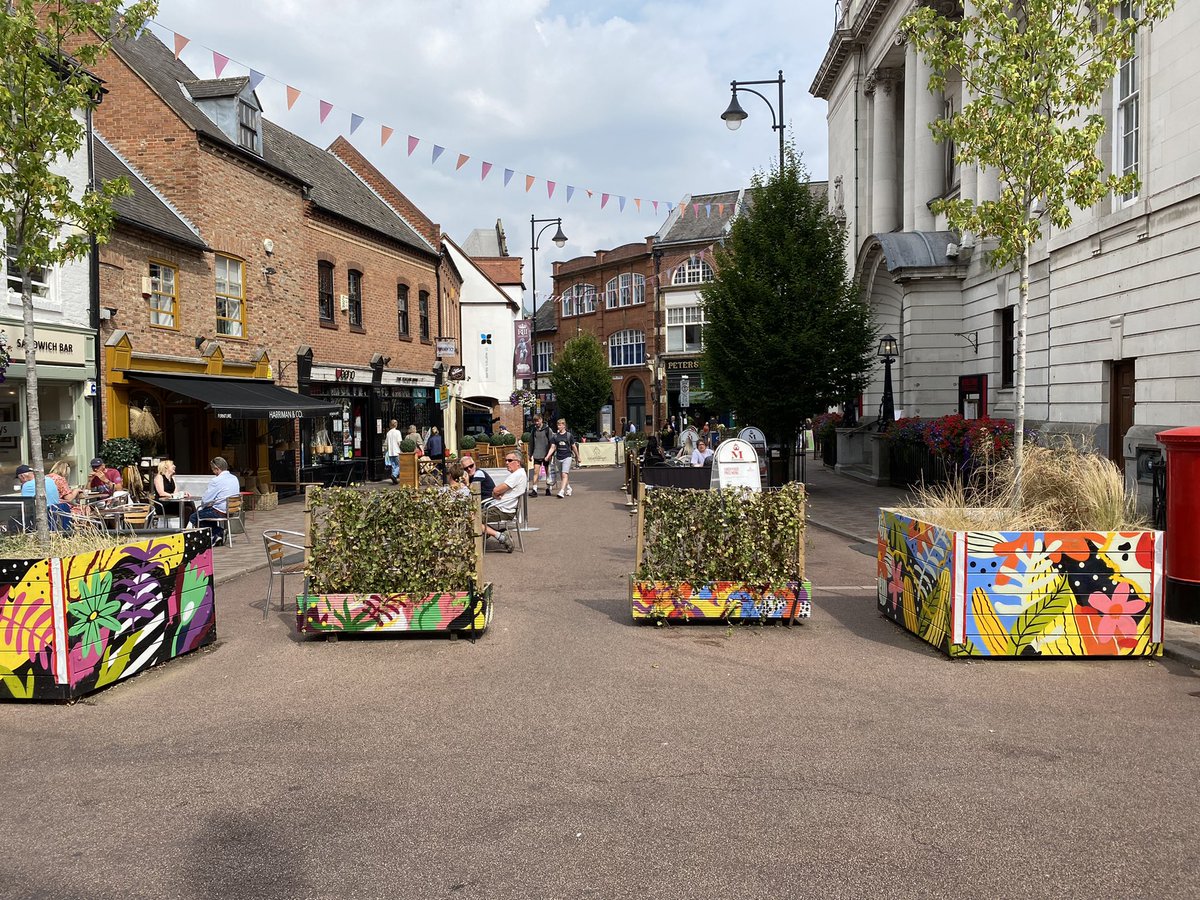 MattWinfield2's tweet photo. Action packed day with @citycyclists &amp; @sustrans colleagues talking about the range of our work. Inc site visit in @Leicester_News w/@OweniteAdam. A transforming city! https://t.co/5jOCtUhuk2