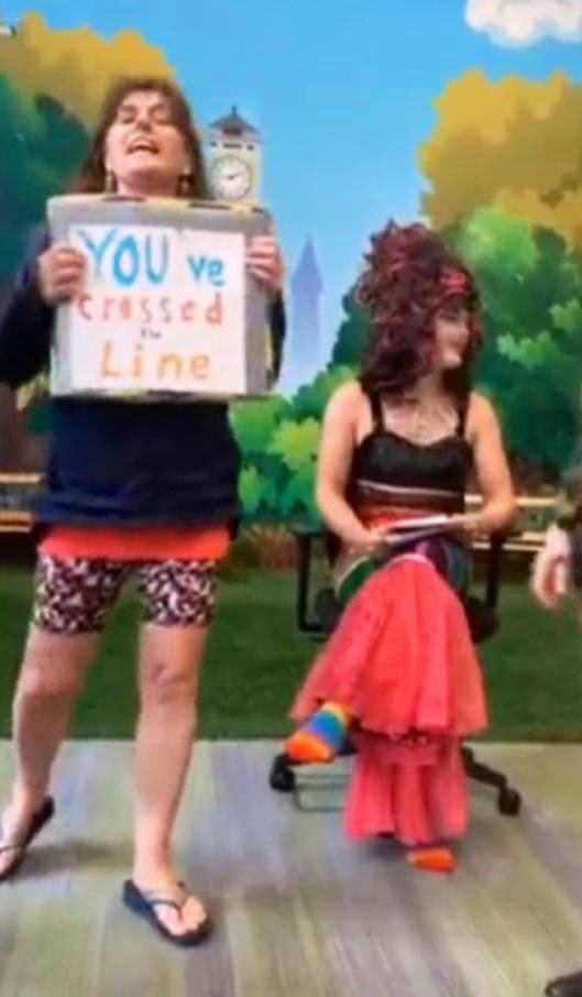 jolenebuntinguk's tweet photo. ๐๐ป๐๐ป๐๐ป Well done to this brave lady for calling out โDrag Queen Story Timeโ today in Blackpool, U.K.
Parents everywhere must stand up against the poisonous ideology these events are forcing upon impressionable children.
#ParentsAgainstGrooming #LeaveOurKidsAlone https://t.co/AOMSJ3BUzp
