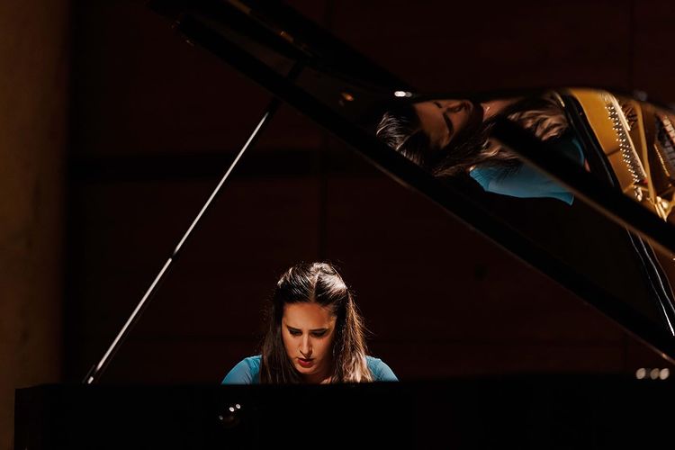 Tonight at 7:30pm CET, the <a href="/RadiowaDwojka/">Dwójka - Program 2 Polskiego Radia</a> will broadcast my last Sunday concert for the "Chopin i jego Europa" Festival, organized by the <a href="/ChopinInstitute/">Chopin Institute</a>.

🎧 You can listen to it online 👉 player.polskieradio.pl/anteny/dwojka

📷 Bartek Barczyk | NIFC