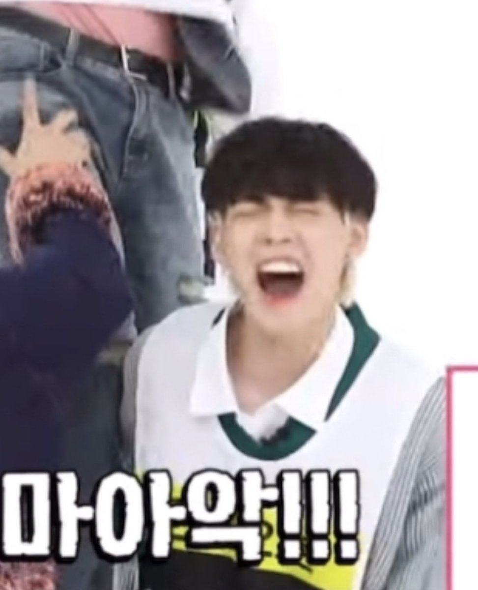 유또야.. 나 먼저 취침해야겄다 
효딘이도 쫀밤 여러분들도 쫀밤 
(사진 걍 웃겨서 확대했는데 지못미네요)