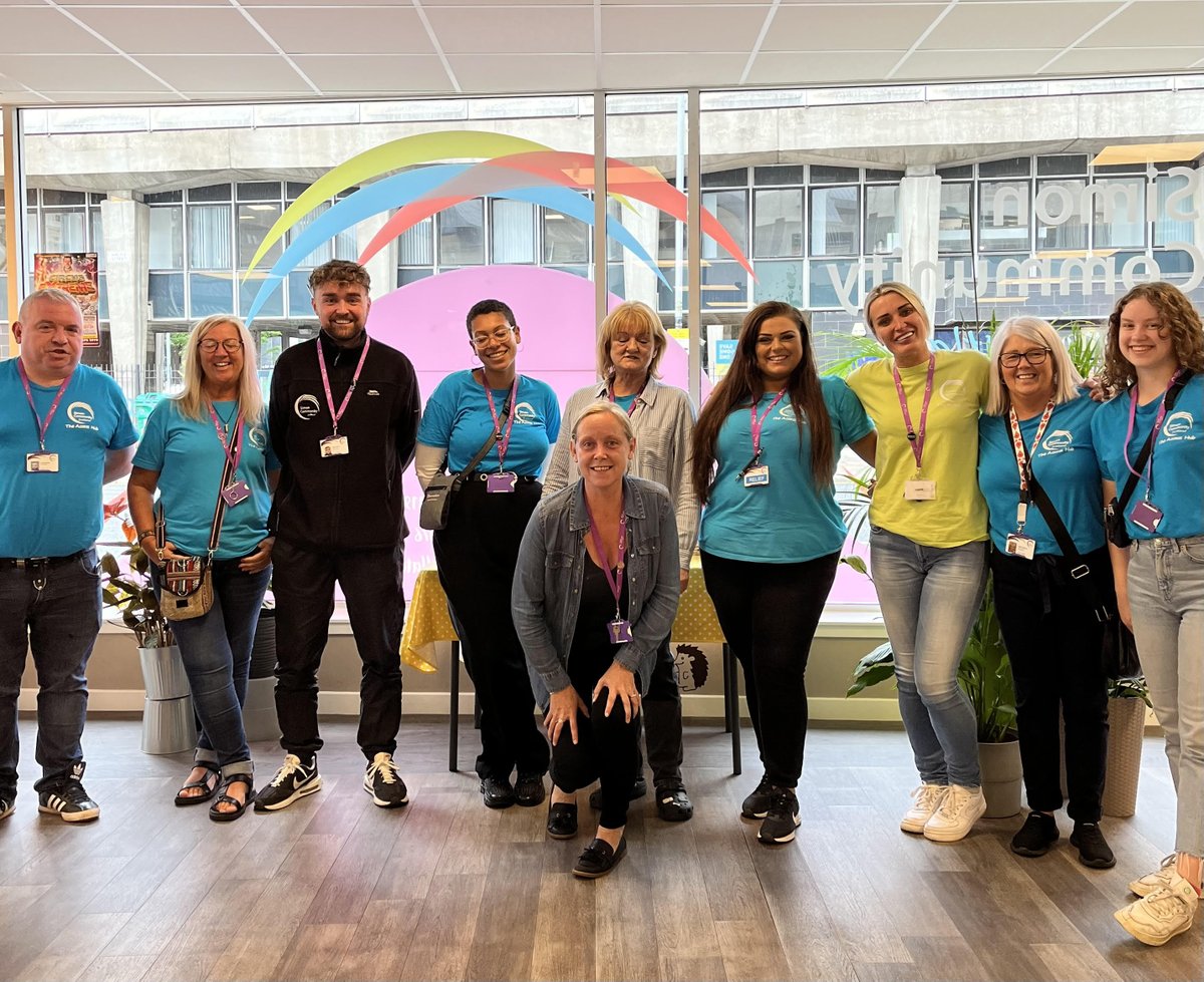 SimonCommScot's tweet photo. Thanks to our amazing Glasgow Access Hub team who delivered 160 supports today.  Thanks to @GCHSCP , @GovanLawCentre , Hunter St GP, our drop in opticians &amp; partners from Hunter Street Young Persons.

We're now set to welcome people to our #WeSeeYou support class this evening. https://t.co/S70lU37pCT