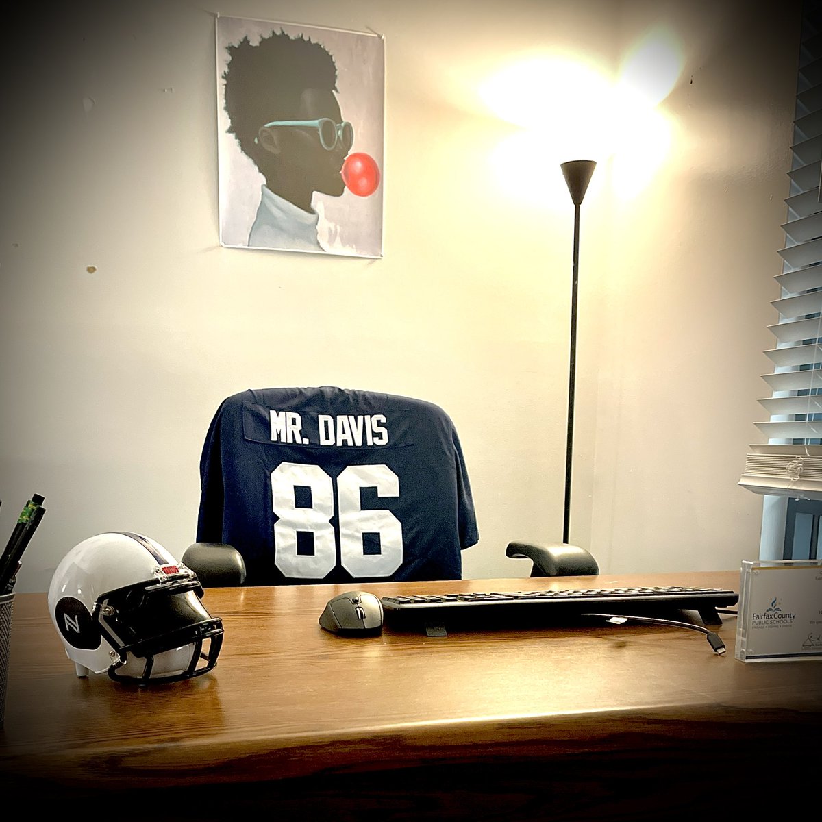 JeremiahDtheAP's tweet photo. Thank you to the coworker who left this in my new office  #WeAre @penn_state https://t.co/R7rjB8eemu