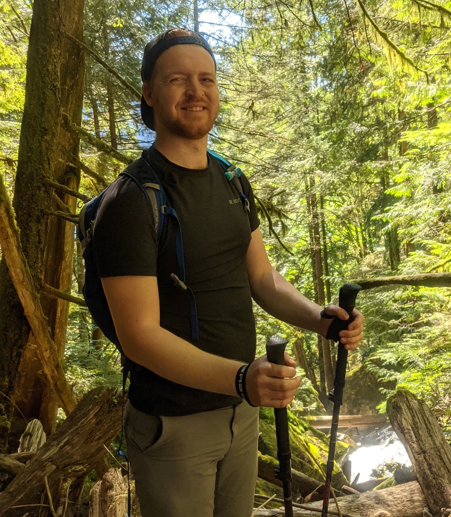 It is #TeamMemberTuesday + we are excited to introduce Jeff! Jeff is a BCAK registered Kinesiologist from UBC. He also has experience working as a first responder and is passionate about promoting health through physical activity. Jeff is joining the SCBC team as a CPET tech.