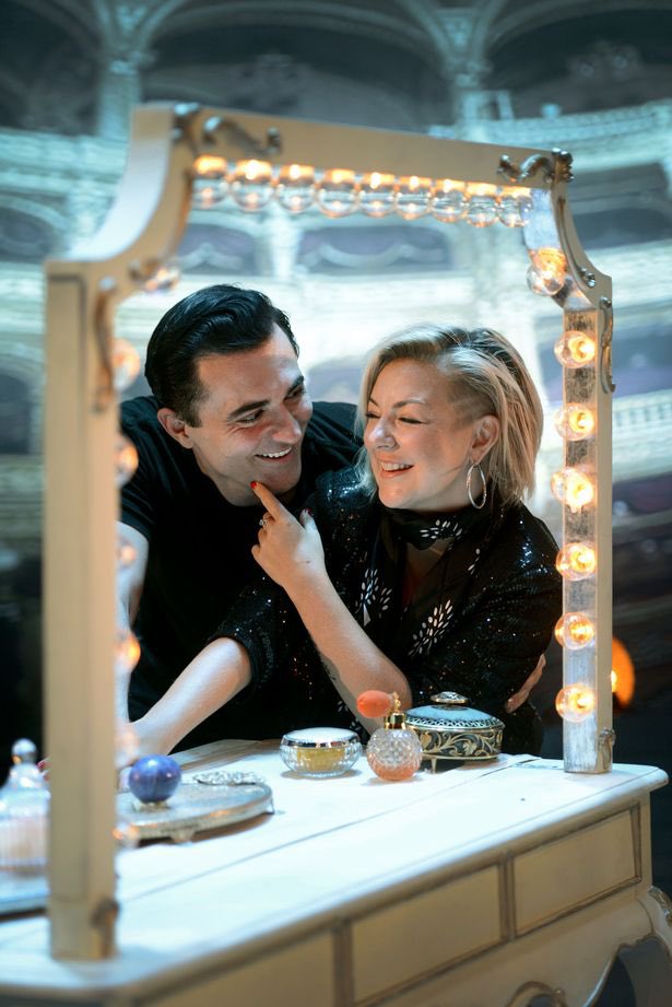 Shocking news about Darius Campbell Danesh. Hard to believe. He was a charming, elegant and charismatic presence when we worked with him on the cinema release of #FunnyGirl. Huge sympathy to those who knew and loved him. May he rest in peace. @DigitalTheatre @DT_Plus @SFP_London