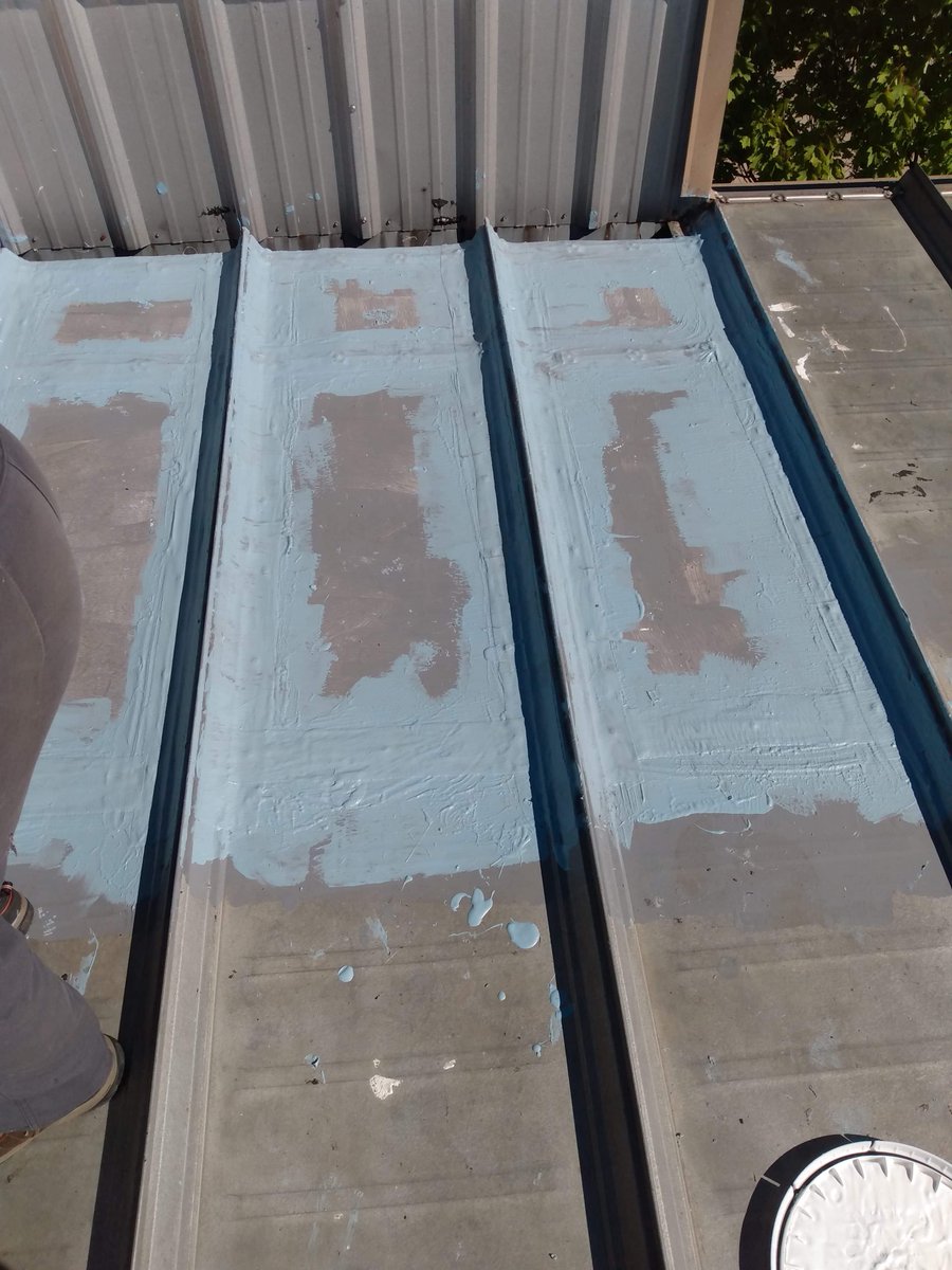 BestChoiceRoof2's tweet photo. Metal Roof Restoration happened in Bloomington last week! #conklinroofing

Learn more here: 
👉https://t.co/kwTkMlGyw5

#conklin #conklinroofs #metalroofrestoration #metalroof #metalroofs #bloomington #commercialroof #commercialroofing #illinoisbusiness #illinoisbusinessowner https://t.co/L05nk8G41R