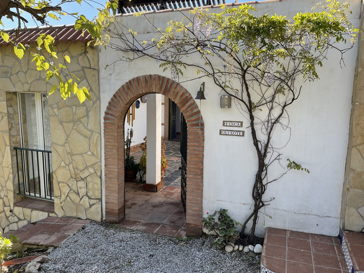 Viewing strongly recommended