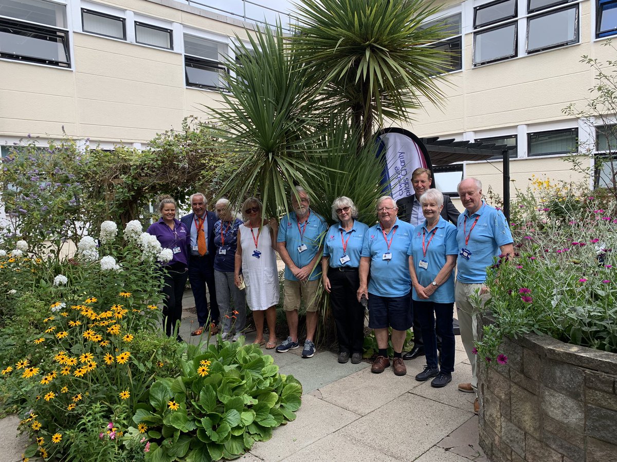 What an amazing project that our volunteers have worked so hard on. Thank you for all you do for our staff &amp; patients to provide them with this space. Thank you also to the Charity for helping support with this project.<a href="/MCHCharityEm/">emma robertson 💙</a> <a href="/jonewbrook/">Jo Newbrook</a>  <a href="/MidCheshireNHS/">Mid Cheshire Hospitals 🏥</a> <a href="/mchcharity/">Mid Cheshire Hospitals Charity</a> 🌸🌺❤️