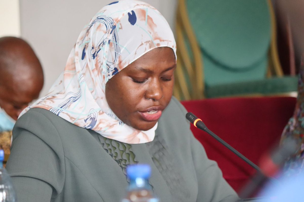 daphinemary5's tweet photo. @ICTWorksUg.
@MoICT_Ug , once the bill is implemented, the law  is expected to limit dissemination of an authorized digital content &amp; information  while fostering online protection for the general populace @GovUganda @azawedde @MosesWatasa @CHRISBARYOMUNS1 @KabbyangaB https://t.co/dhNyrWhLyQ
