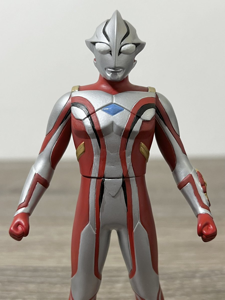 ウルトラ怪獣シリーズ ニセウルトラマンメビウス」 神戸の市街地に出現