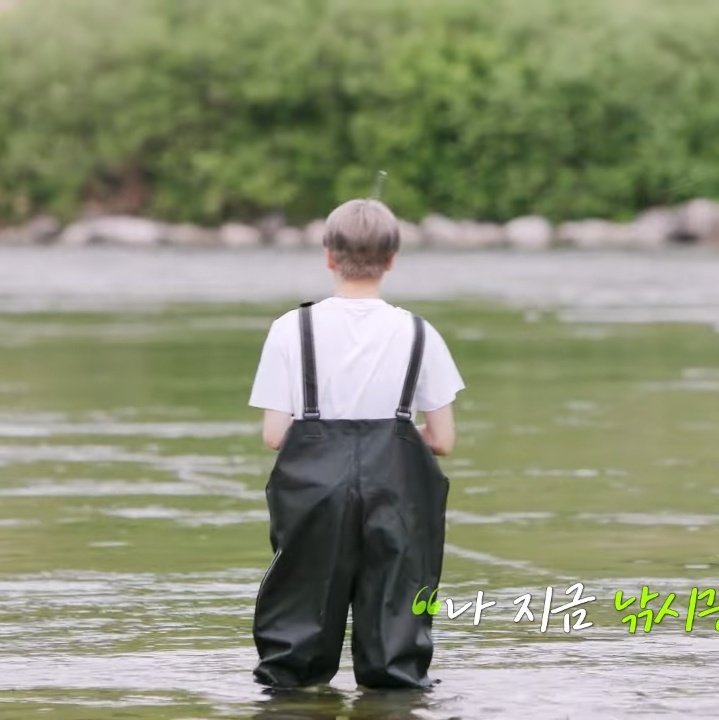 SJKFEED's tweet image. he’s so tiny and cute 🤏😭 #enhypen_jake