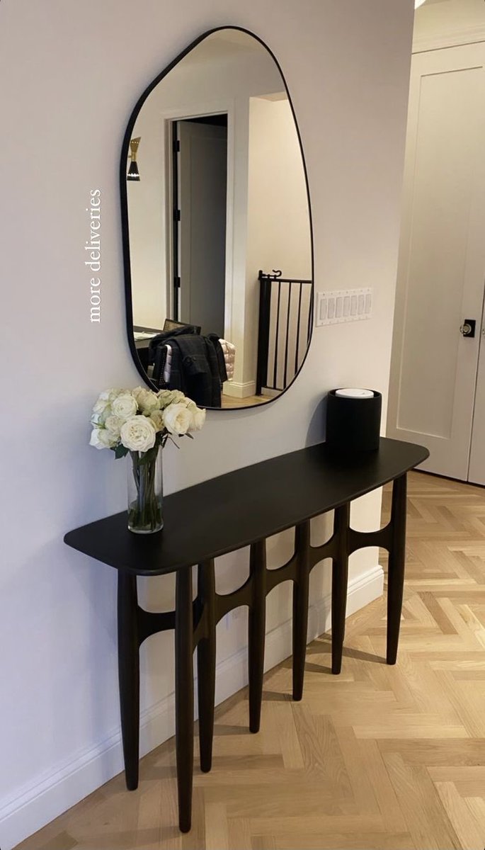 Geometric Mirrors now available @designspace_za 

Colour: silver, bronze and grey

mirro#homedecor #homeinteriors #loungedecor #fullmirror #wallmirror #homedecor #design #decoration #luxuryhomes #luxybathroom #mirrorsupplier #framelessmirror #dsi