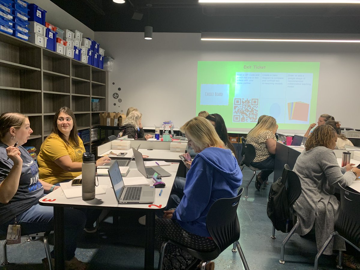 vermamamta2's tweet photo. General Education and Special Education Teachers are collaborating on UDL strategies during the beginning of the school year training. #teachers #school #udl #inclusiveeducation #collaboration #bisdpride #beconnected #beleiveinspireempower https://t.co/3FJj8myTRc