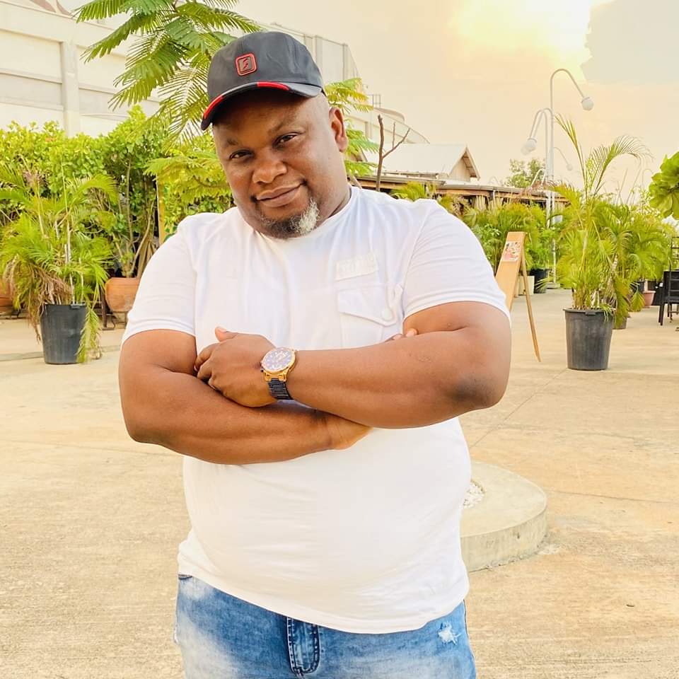 MY PEOPLE 
What is your FAVOURITE TIME of the year and WHY?

Is it Rainy season or Dry season?
E GET WHY I DEY ASK ...

#ThisWorship
#GodOfMiracles
#Nagode