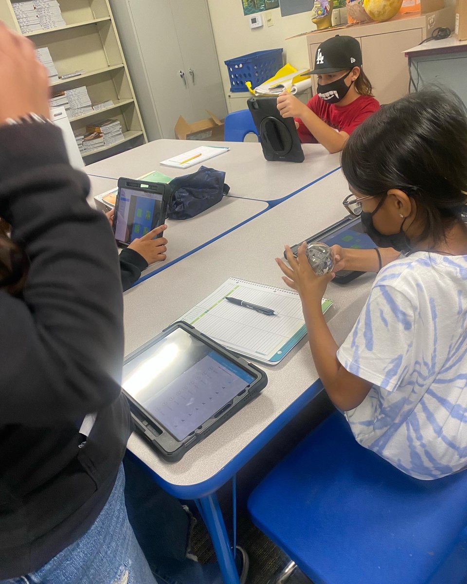NicoletMiddle's tweet photo. Our 6th graders are loving their coding class with Mr. Lopez! Programming Sphero robots and games… who wouldn’t?! 💚🐎#palominopride https://t.co/LWZky7VsiO